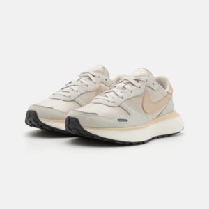 tenis nike phoenix waffle beige