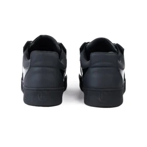 SNEAKERS QUASAR NEGRO CLEMONT